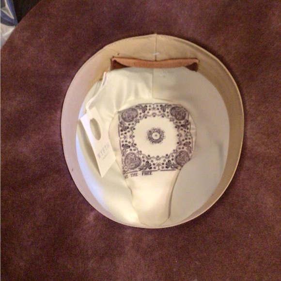 NeW! Super rare We The Free rancher - Picture 3 of 6